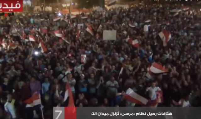 المتظاهرون فى ميدان التحرير