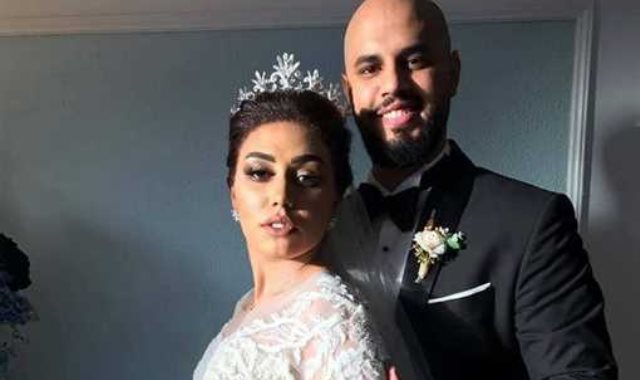 الإذاعية مى ابراهيم تفاجىء متابعيها بصور زفافها من عمرو وهبة