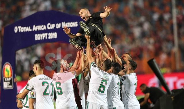 فرحة لاعبو الجزائر بجمال بلماضي