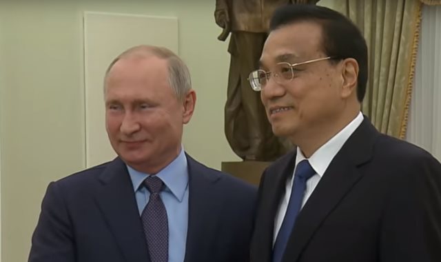بوتين ورئيس مجلس الدولة الصيني