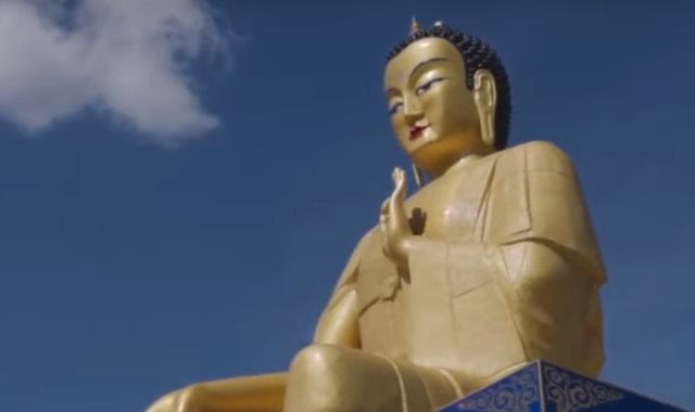 تمثال بوذا المذهب