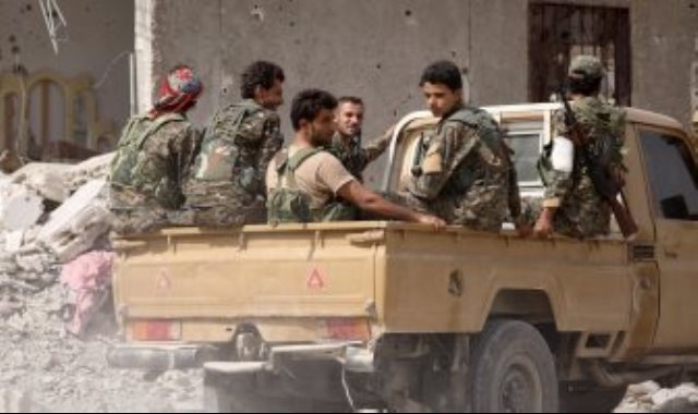 قوات سوريا الديمقراطية تعلن تجميد كافة العمليات ضد "داعش"