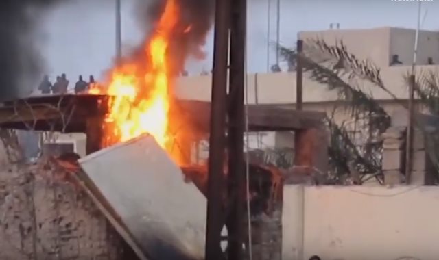 النيران فى مبنى محافظة البصرة
