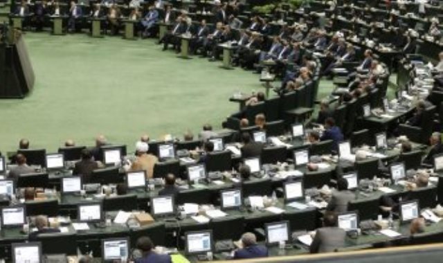 البرلمان الإيرانى