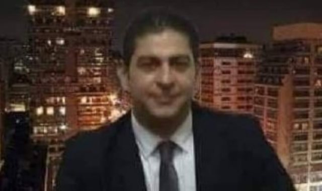 الدكتور احمد الصاوي مؤسس حملة "بأمر الشعب