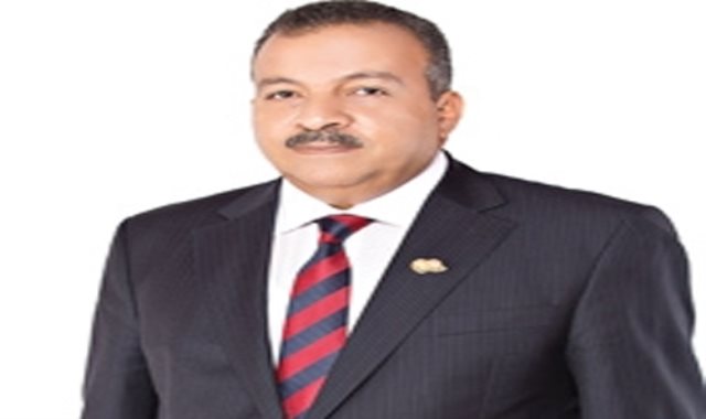 محمد العمارى رئيس لجنة الصحة بالبرلمان