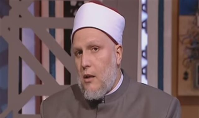 الشيخ عبد الله عجمى أمين الفتوى بدار الإفتاء المصرية