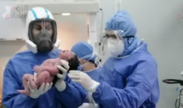 نجاح سابع ولادة لمريضة مصابة بفيروس كورونا