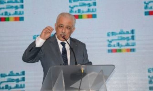 الدكتور طارق شوقى وزير التربية والتعليم والتعليم الفتى