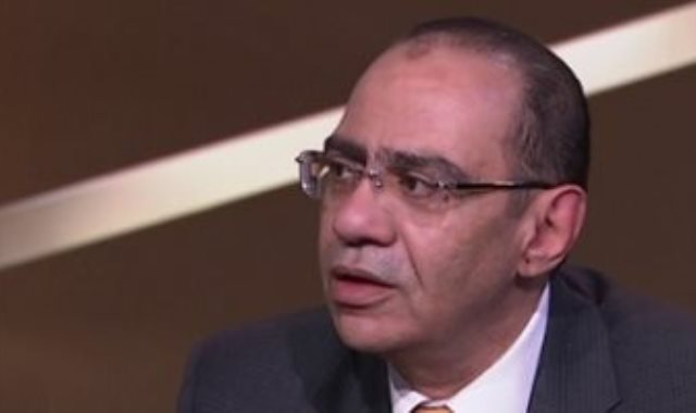الدكتور حسام حسنى، رئيس اللجنة العلمية لمكافحة فيروس كورونا