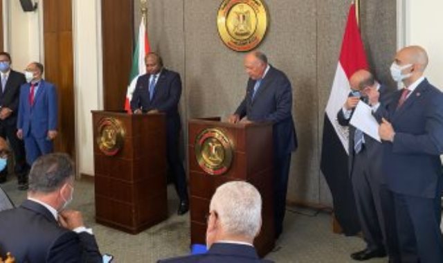 وزير خارجية مصر مع نظيره البوروندى