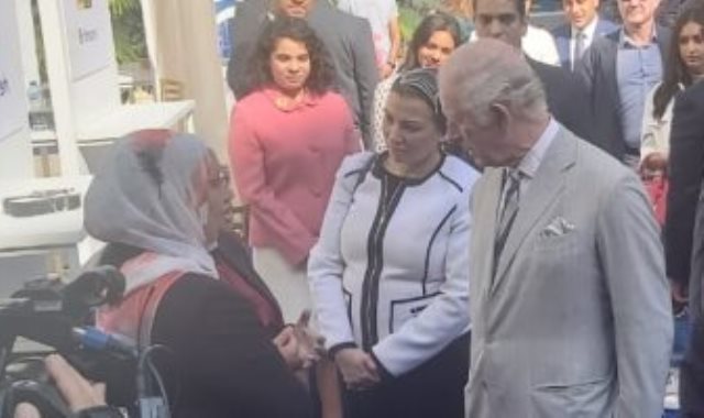 الأمير تشارلز فى الحرم اليونانى مع وزيرة البيئة