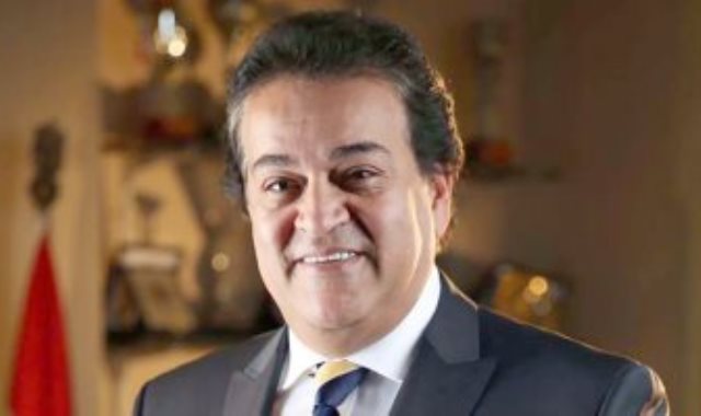 الدكتور خالد عبد الغفار وزير التعليم العالي والقائم بأعمال وزيرة الصحة