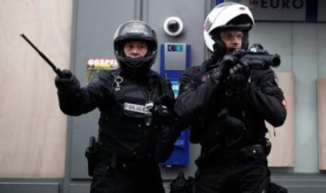 عناصر من الشرطة الفرنسية - أرشيفية