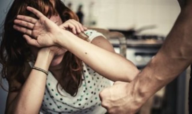 العنف الزوجى