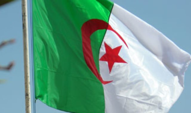 علم الجزائر - أرشيفية