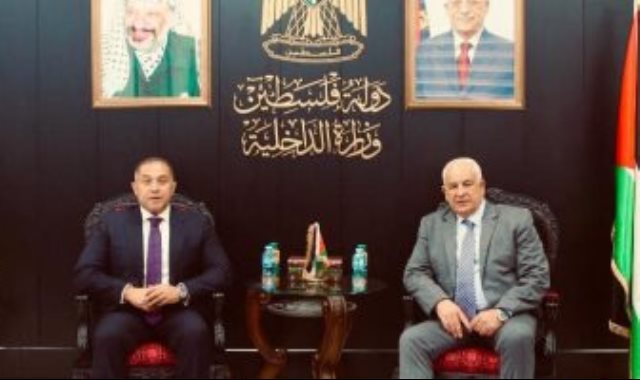 سفير مصر لدى رام الله يلتقى وزير داخلية فلسطين