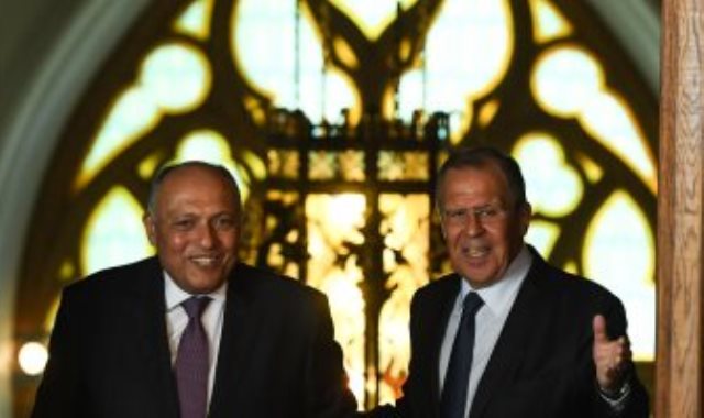 لقاء سابق يجمع وزيري خارجية مصر وروسيا فى موسكو