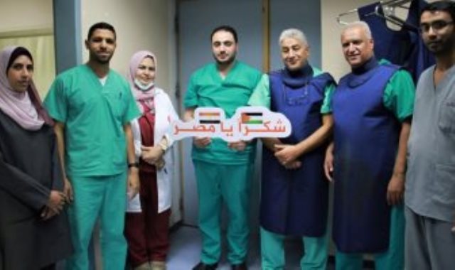 احتفاء فلسطيني بالوفد الطبي المصري
