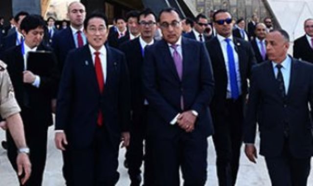 رئيس الوزراء يستقبل نظيره الياباني في المتحف المصري الكبير