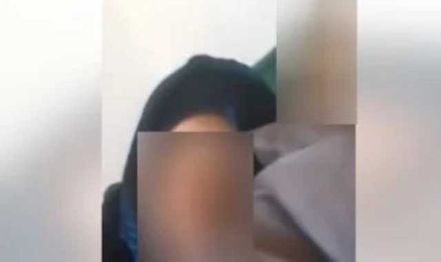 جانب من الفيديو المتداول جانب من الفيديو المتداول