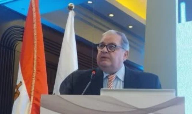 د طارق عكاشة د طارق عكاشة
