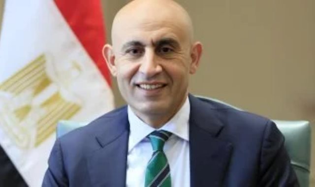 محمد عبد اللطيف وزير التربية والتعليم محمد عبد اللطيف وزير التربية والتعليم