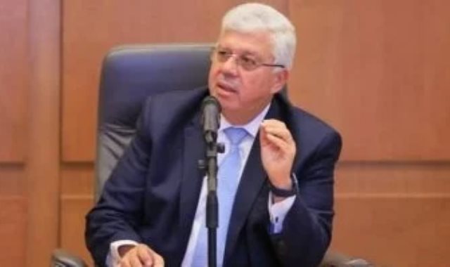 الدكتور أيمن عاشور وزير التعليم العالي الدكتور أيمن عاشور وزير التعليم العالي