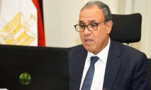 بدر عبد العاطي بدر عبد العاطي