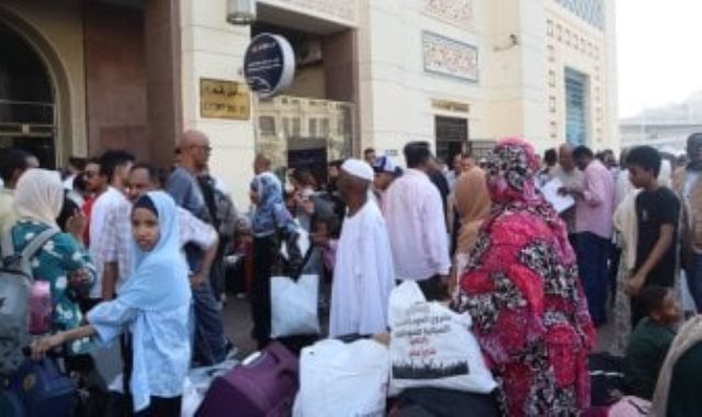 قطار العاشر للعودة الطوعية للأشقاء السودانيين قطار العاشر للعودة الطوعية للأشقاء السودانيين