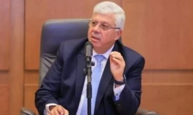 الدكتور أيمن عاشور وزير التعليم العالى