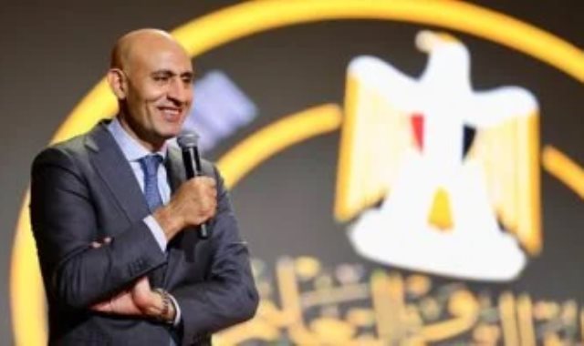 محمد عبد اللطيف وزير التربية والتعليم