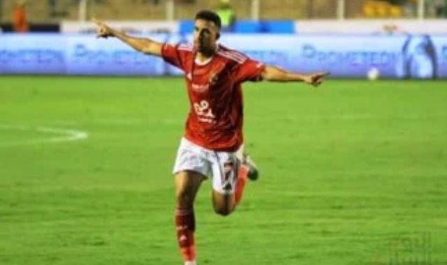 تريزيجيه نجم الأهلى