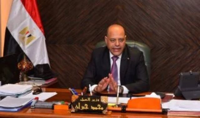 وزير العمل