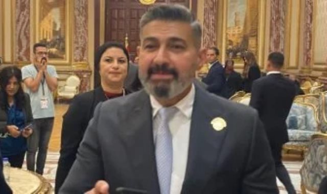 الفنان ياسر جلال الفنان ياسر جلال