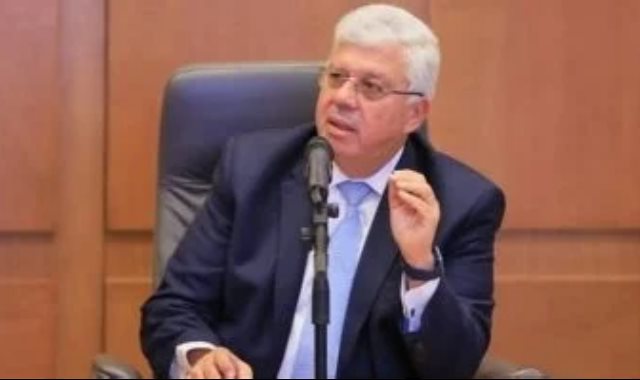 الدكتور أيمن عاشور وزير التعليم العالى الدكتور أيمن عاشور وزير التعليم العالى