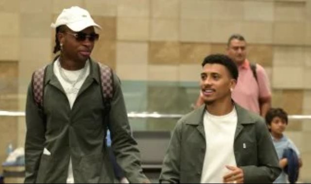 خوان بيزيرا وشيكو بانزا لاعبا الزمالك