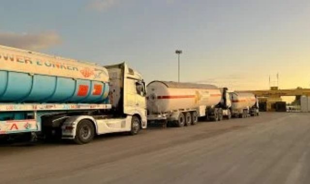 إطلاق قافلة زاد العزة الـ 81 إلى غزة