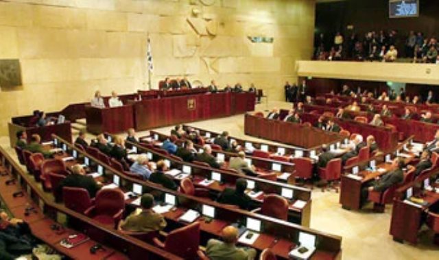 الكنيست يقر مشروع قانون يسمح للإسرائيليين شراء أراض بالضفة - أرشيفية