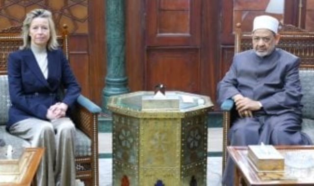 شيخ الأزهر يستقبل مبعوثة الاتحاد الأوروبي لحقوق الإنسان لبحث تعزيز التعاون المشترك