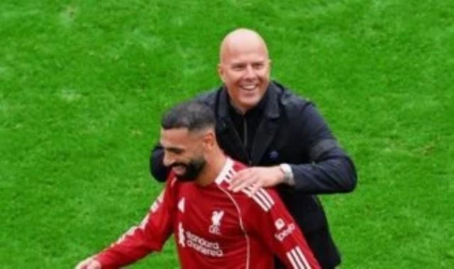 صلاح ومدرب ليفربول آرني سلوت