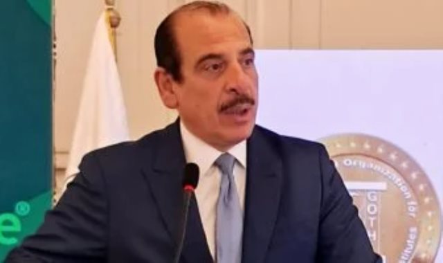 الدكتور عمرو قنديل نائب وزير الصحة والسكان