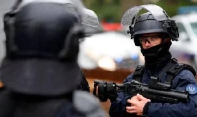 الشرطه الفرنسيه