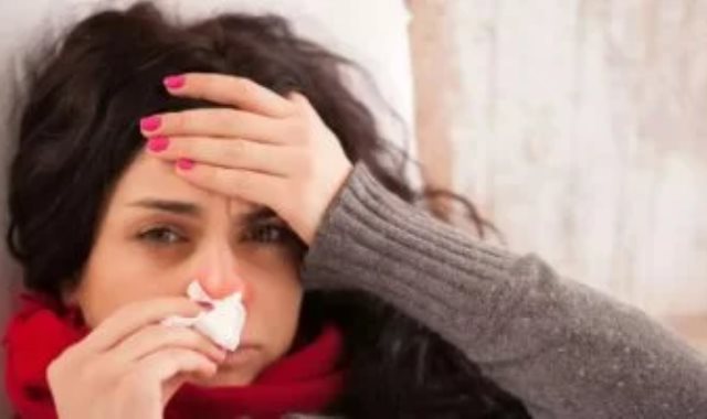 تحذير من القبلات والأحضان مع انتشار الانفونزا