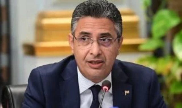 وزير التموين والتجارة الداخلية