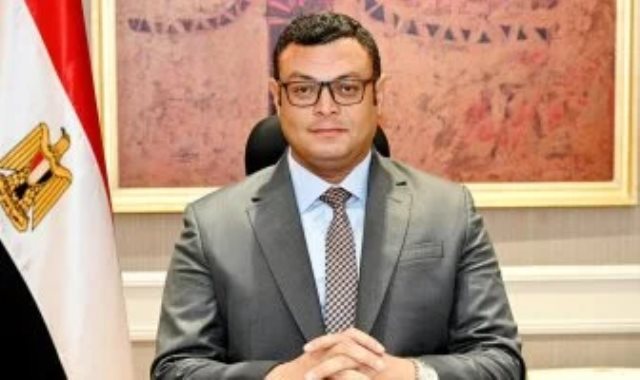 المهندس شريف الشربيني وزير الإسكان والمرافق والمجتمعات العمرانية