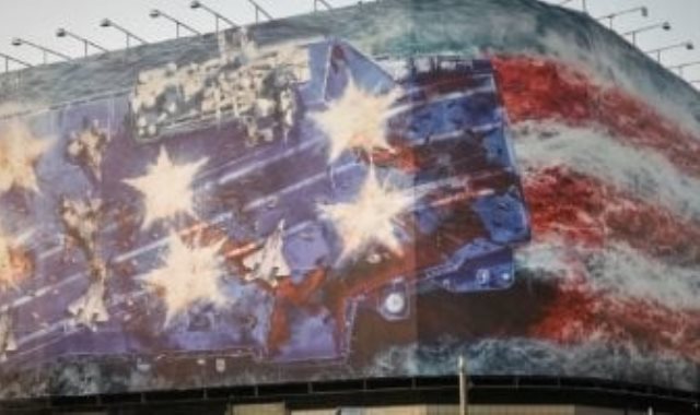 جدارية وسط طهران تحذر أمريكا