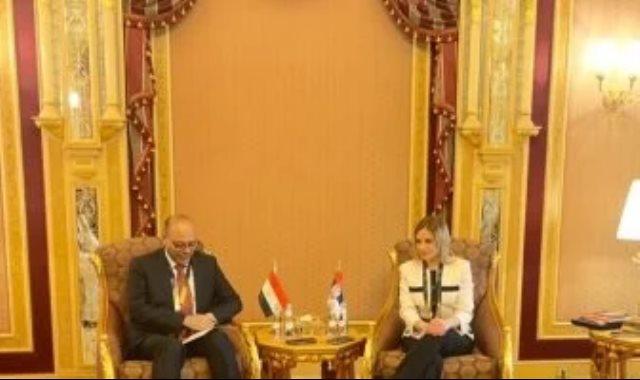 وزير العمل يلتقى نظيرته الصربية