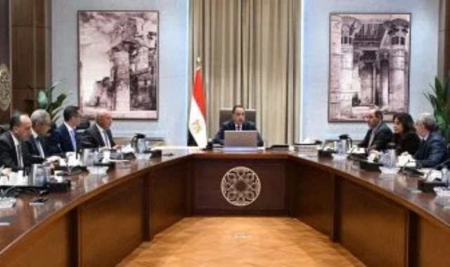 الدكتور مصطفى مدبولى رئيس مجلس الوزراء خلال الاجتماع