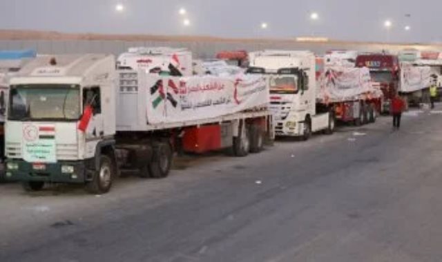 شاحنات المساعدات
